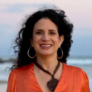 Laila Contractor - expert channel