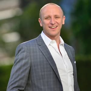 Nick Demos - expert channel