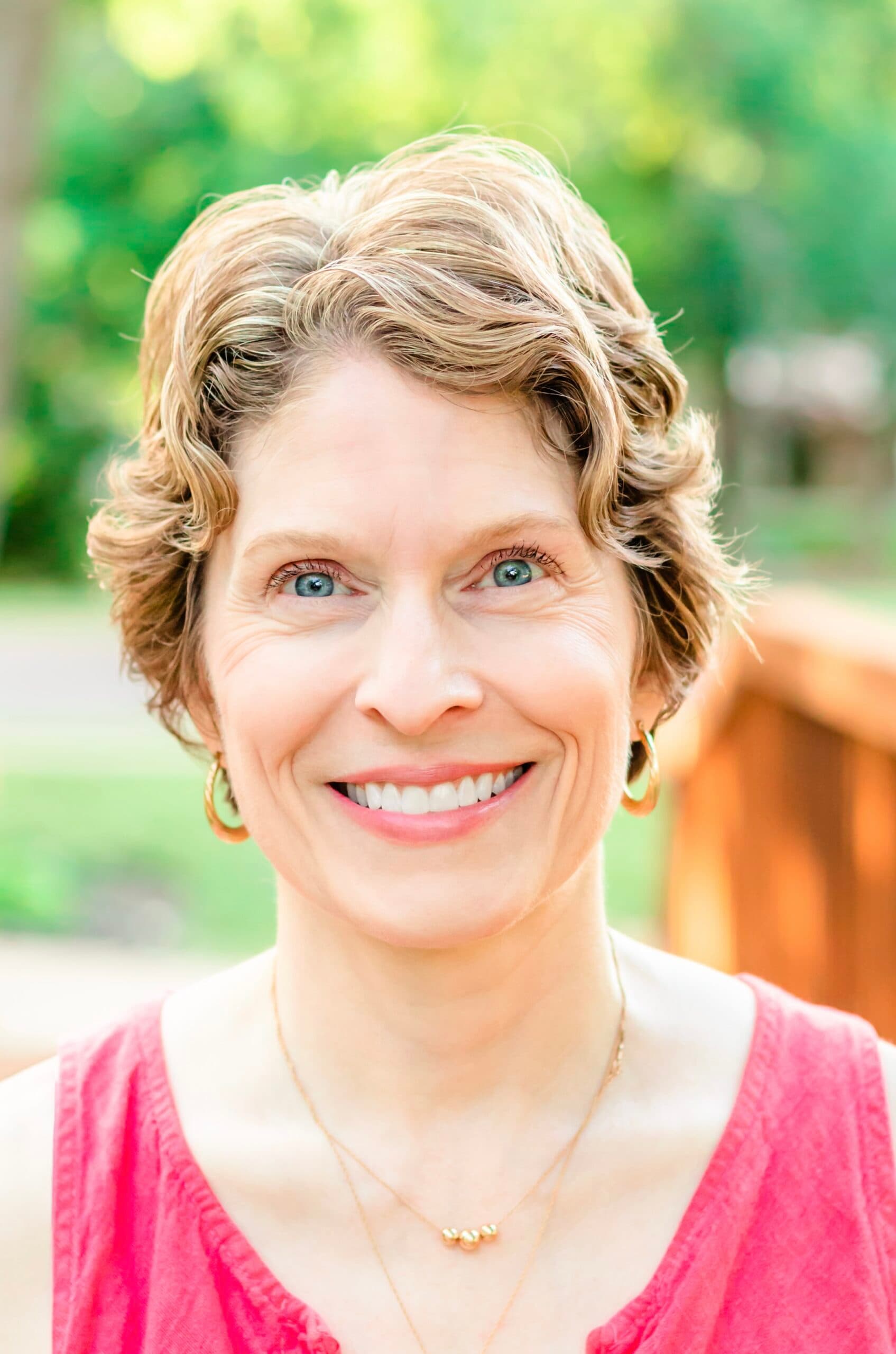 Julie O Morris - expert channel