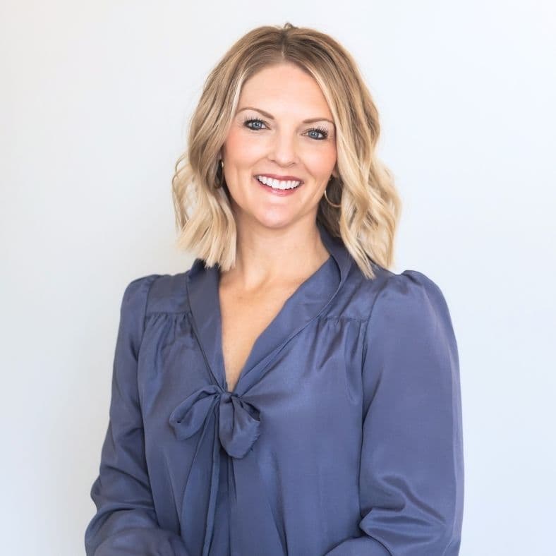 Bri Kurcsak - expert channel